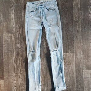 American Eagle XLong light wash skinny jeans